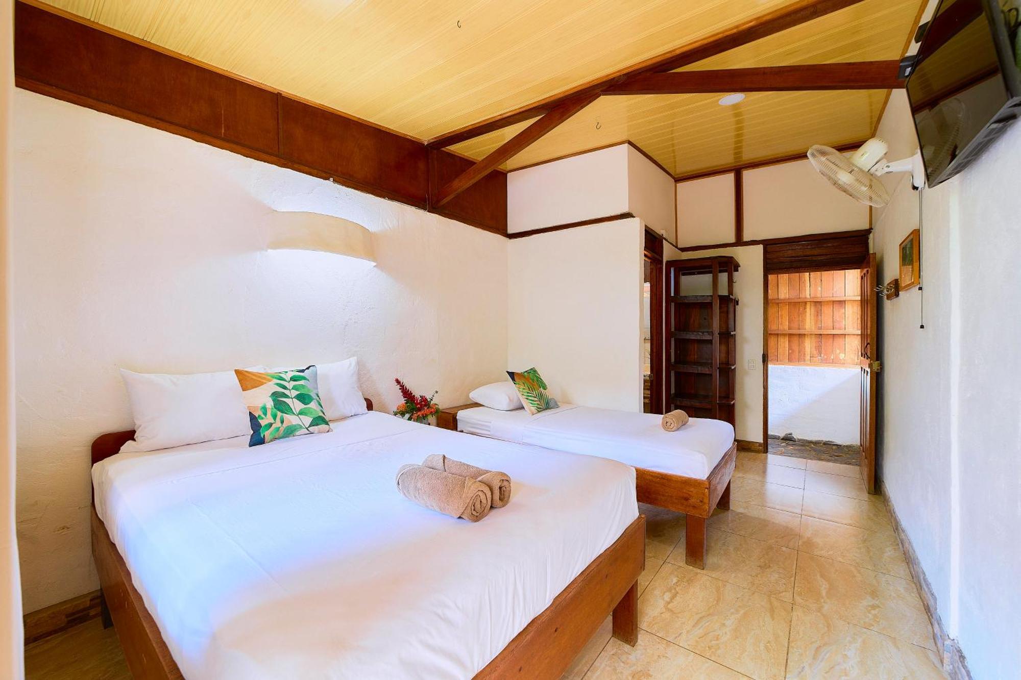 Cabinas Montesol Puerto Viejo de Talamanca 외부 사진