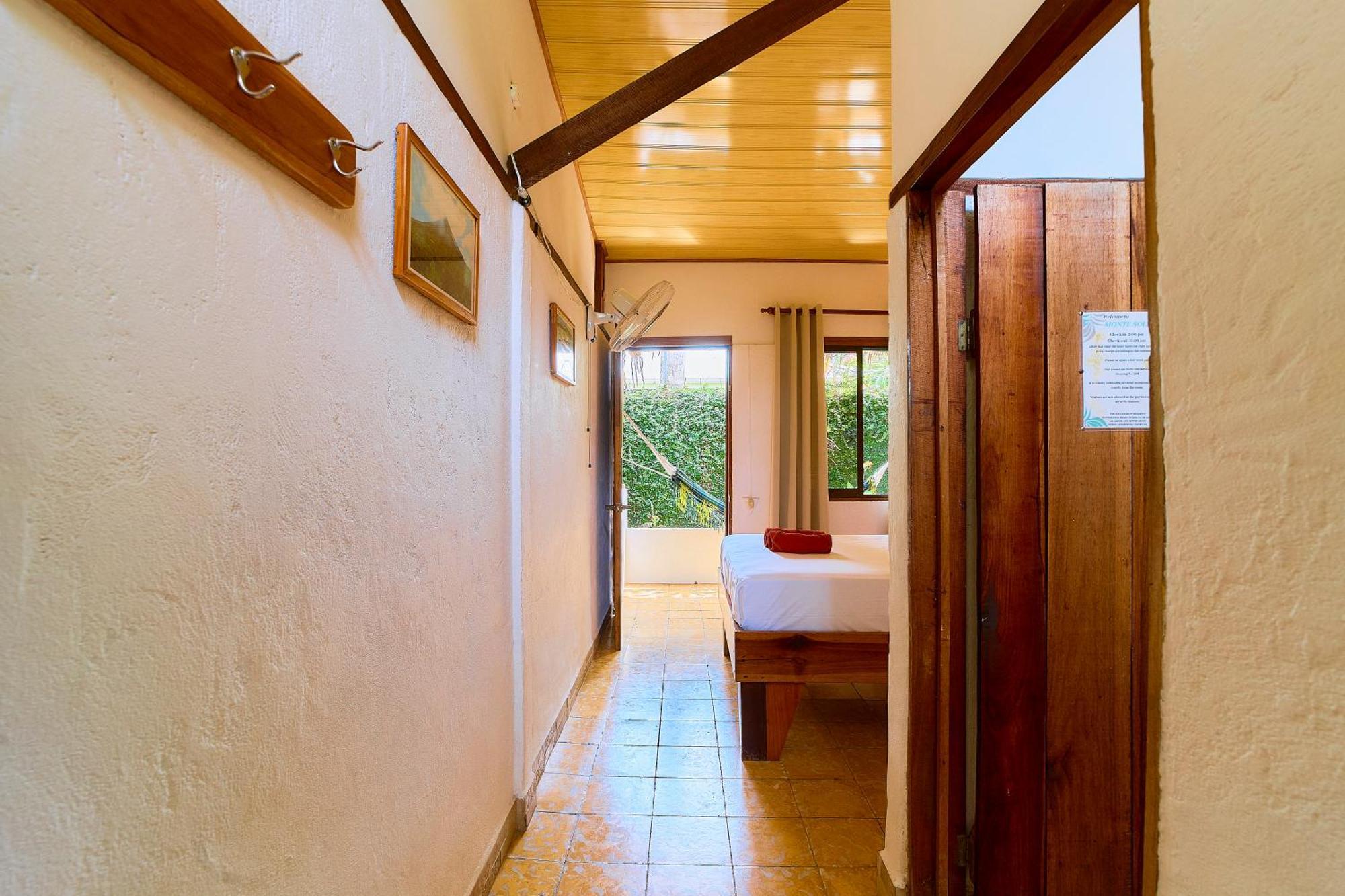 Cabinas Montesol Puerto Viejo de Talamanca 외부 사진